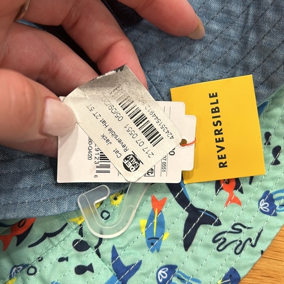 Cat and jack new with tag 2-5 T hat - Picture 4 of 4